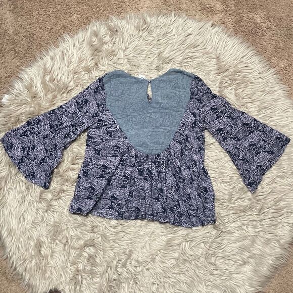 Akemi & Kin Anthropologie blouse size medium - Picture 5 of 5